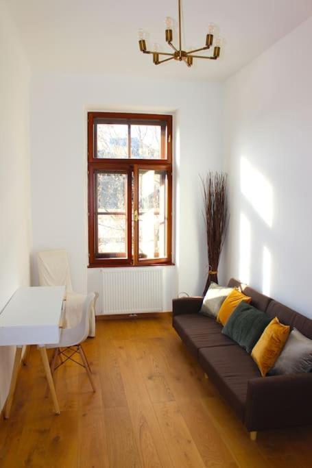 Paraderma Apartment Im Zentrum Baden Bei Wien Esterno foto