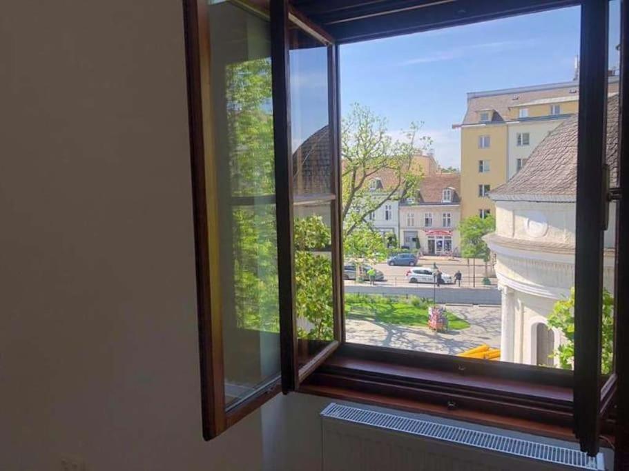 Paraderma Apartment Im Zentrum Baden Bei Wien Esterno foto